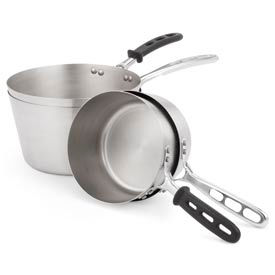 Vollrath® 2 Qt Stainless Steel Saucepan/Trivent Silicone Handle - Pkg Qty 6 78421