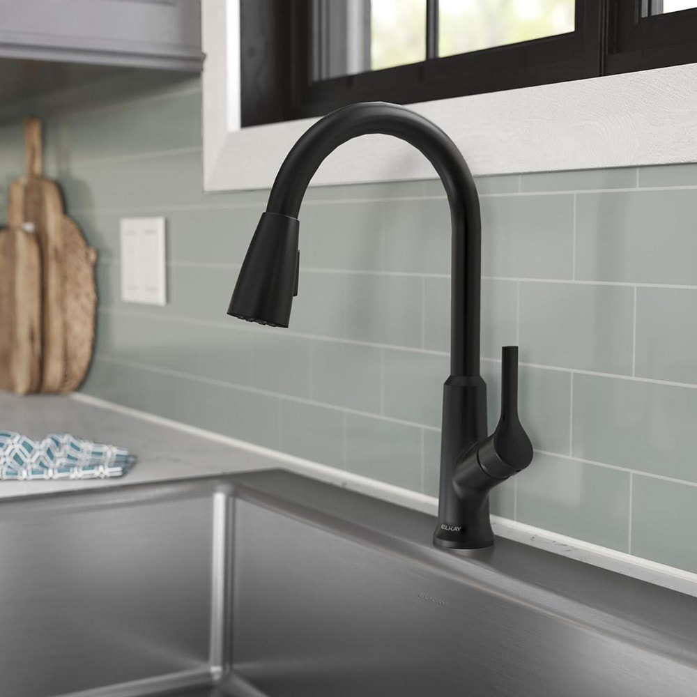 Lavatory Faucets, Inlet Location: Bottom , Spout Type: Pullout , Inlet Pipe Size: 1/2 in , Inlet Gender: Male , Handle Type: Pull Lever  MPN:LK1410MB