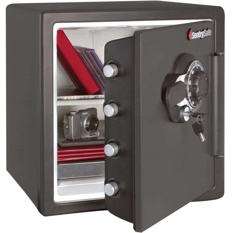 Sentry Safe Combination Fire/Water Safe MPN:SFW123DSB