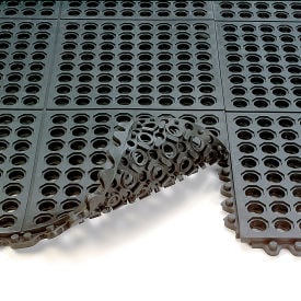 Wearwell® 24/Seven® CFR Rubber Anti Fatigue Drainage Mat 5/8