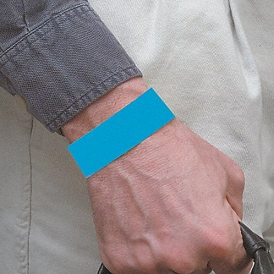 D0077 Wristband Blue Numbered PK500 MPN:95100