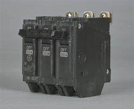 Circuit Breaker 30A Bolt On 120/240V 3P MPN:THHQB32030