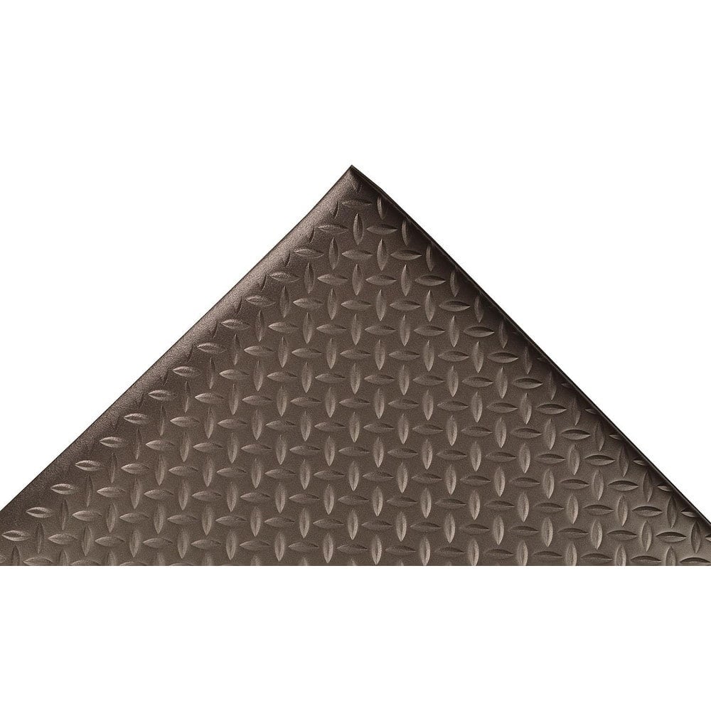 Diamond Sof-Tred with Dyan-Shield. is an anti-fatigue mat that is designed to provide traction with its non-directional diamond plate embossed top surface that allows for sure footing and is easy to sweep clean. The NoTrax. MPN:419R0024BL