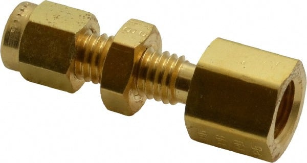 Compression Tube Bulkhead Female Connector: 1/8