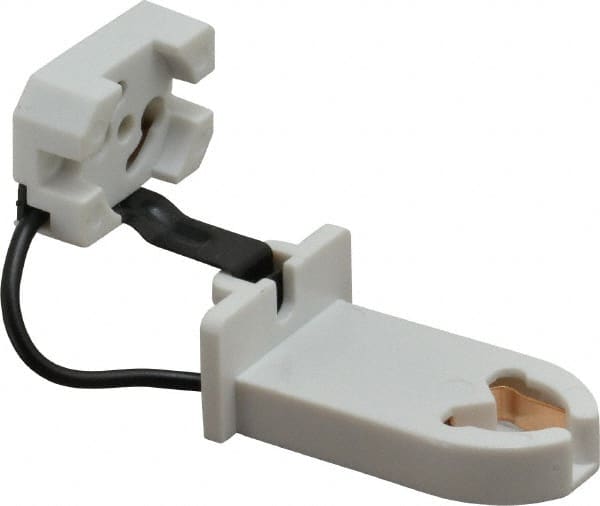 2 Pin, 600 VAC, 660 Watt, Medium Base, Medium Bi-Pin Lamp Holder MPN:3911W