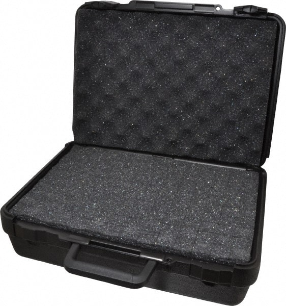 Clamshell Hard Case: Cubed Foam, 15