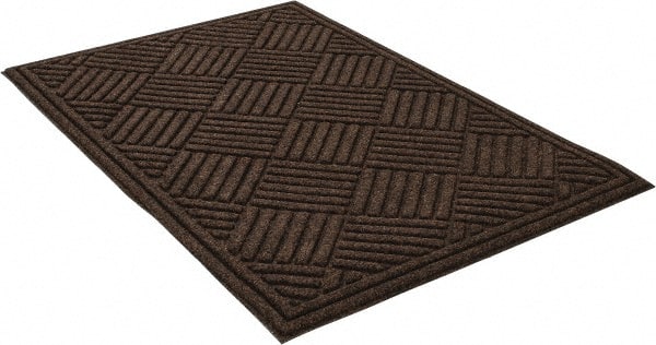 Entrance Mat: 3' Long, 2' Wide, Poly-Blended Carpet Surface MPN:6088114162X3