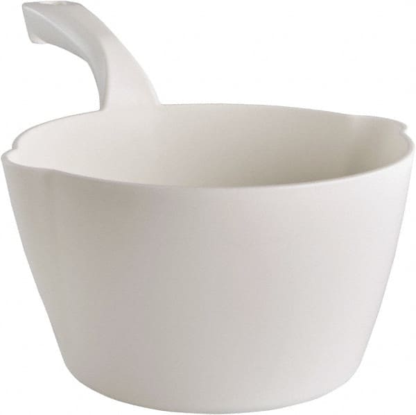 64 oz White Polypropylene Round Bottom Scoop MPN:56825