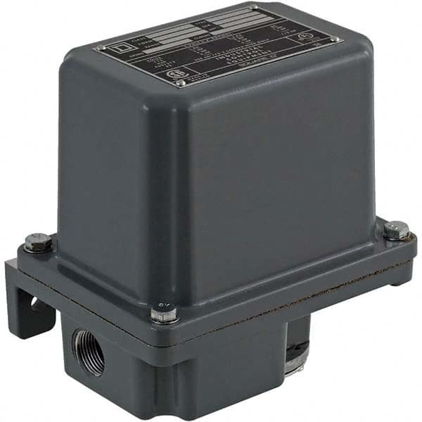 1, 7, 9 and 3R NEMA Rated, 20 to 40 psi, Electromechanical Pressure and Level Switch MPN:9013GSW2J20