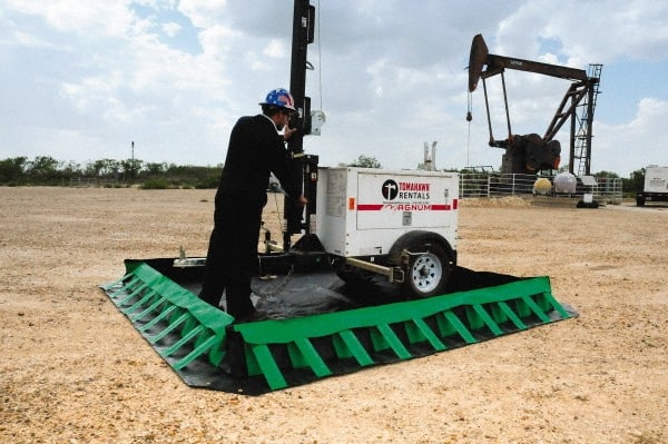 Ultra-Spill Collapsible Berm: 1,077 gal Capacity, 10' Long, 10' Wide, 12
