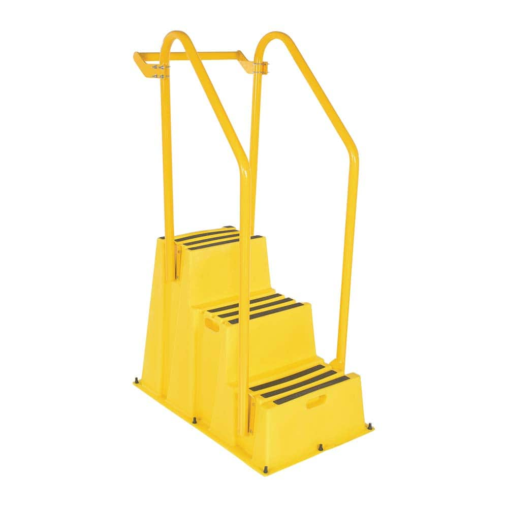 3-Step Polyethylene Step Ladder: 500 lb Capacity, 5' 8-1/4