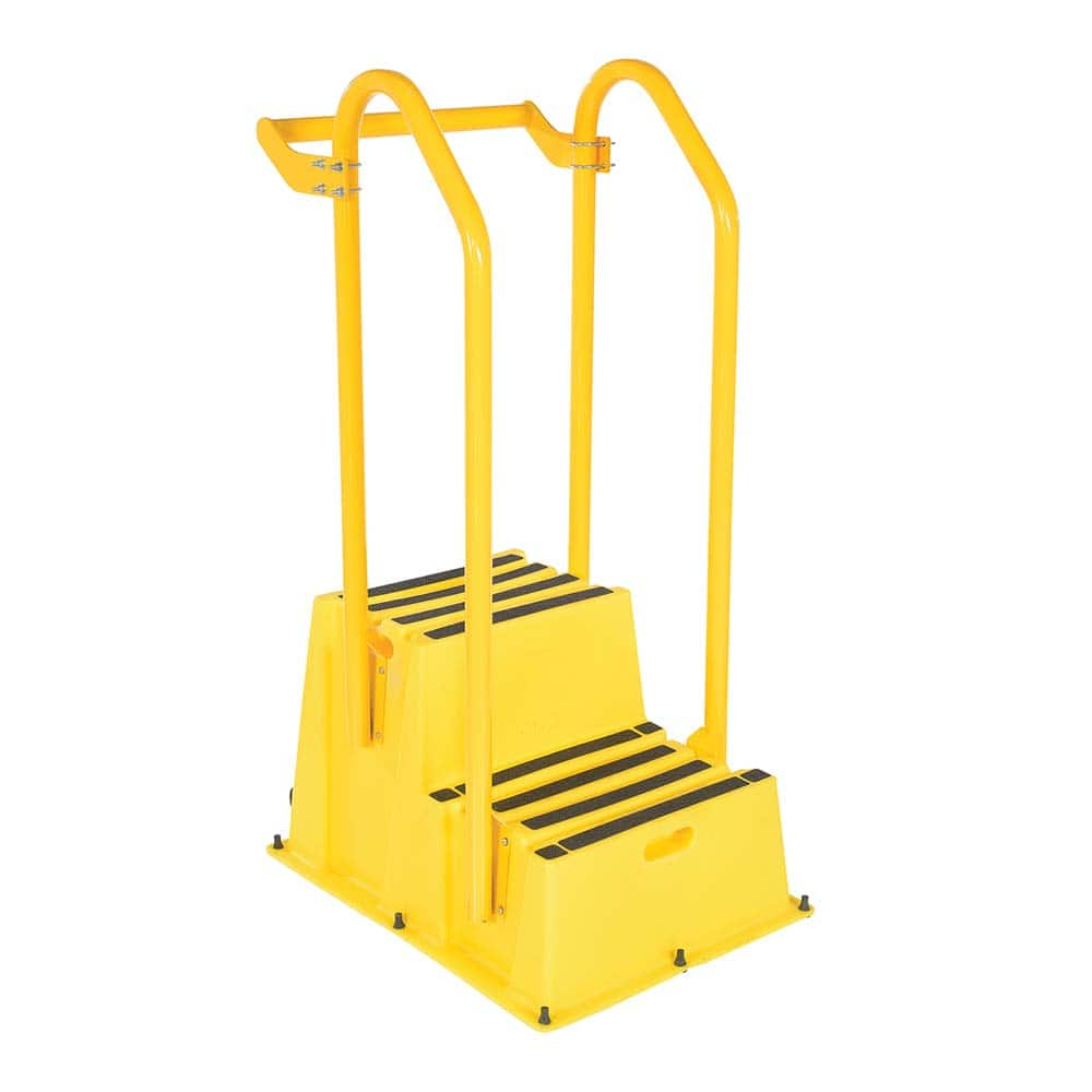 2-Step Polyethylene Step Ladder: 500 lb Capacity, 4' 9-1/4